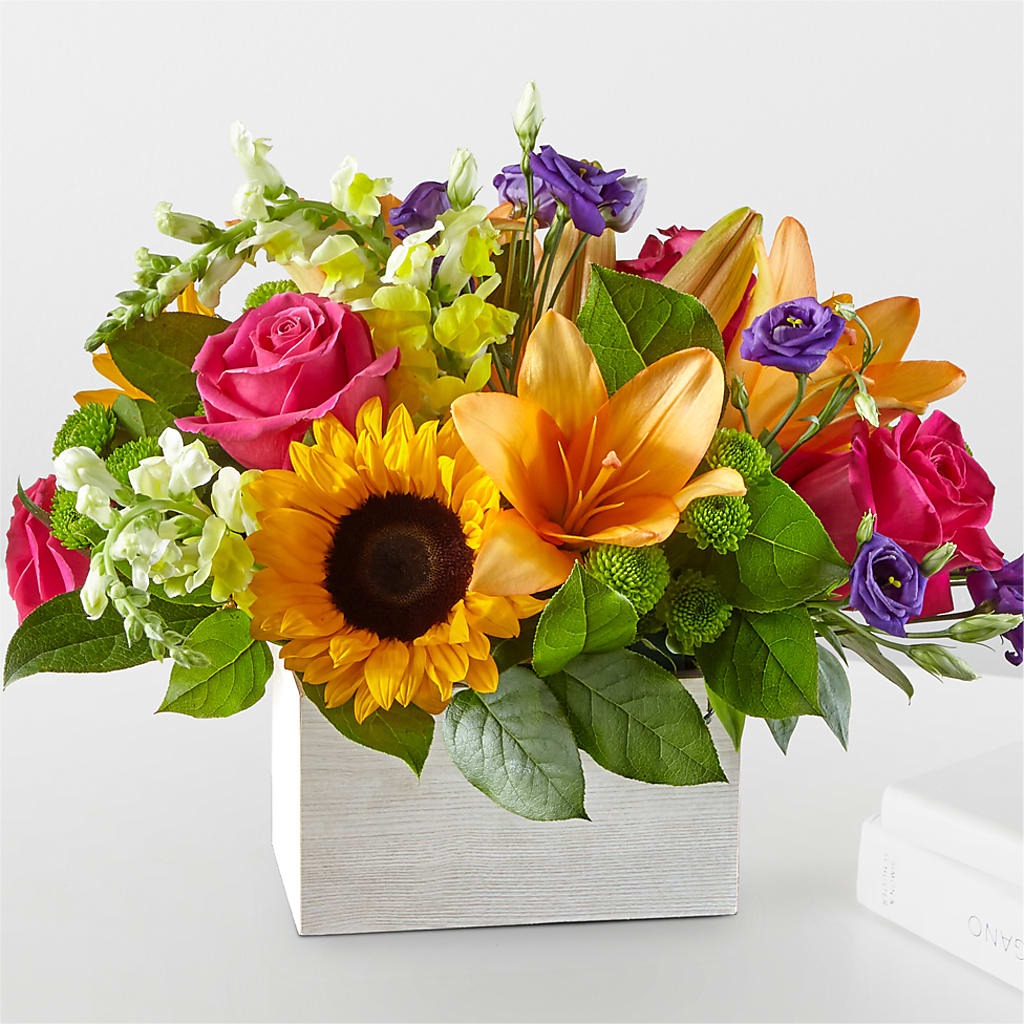 Best Day Box Bouquet – BLOSSOMS & BOWS FLORIST & GIFTS, Springfield KY