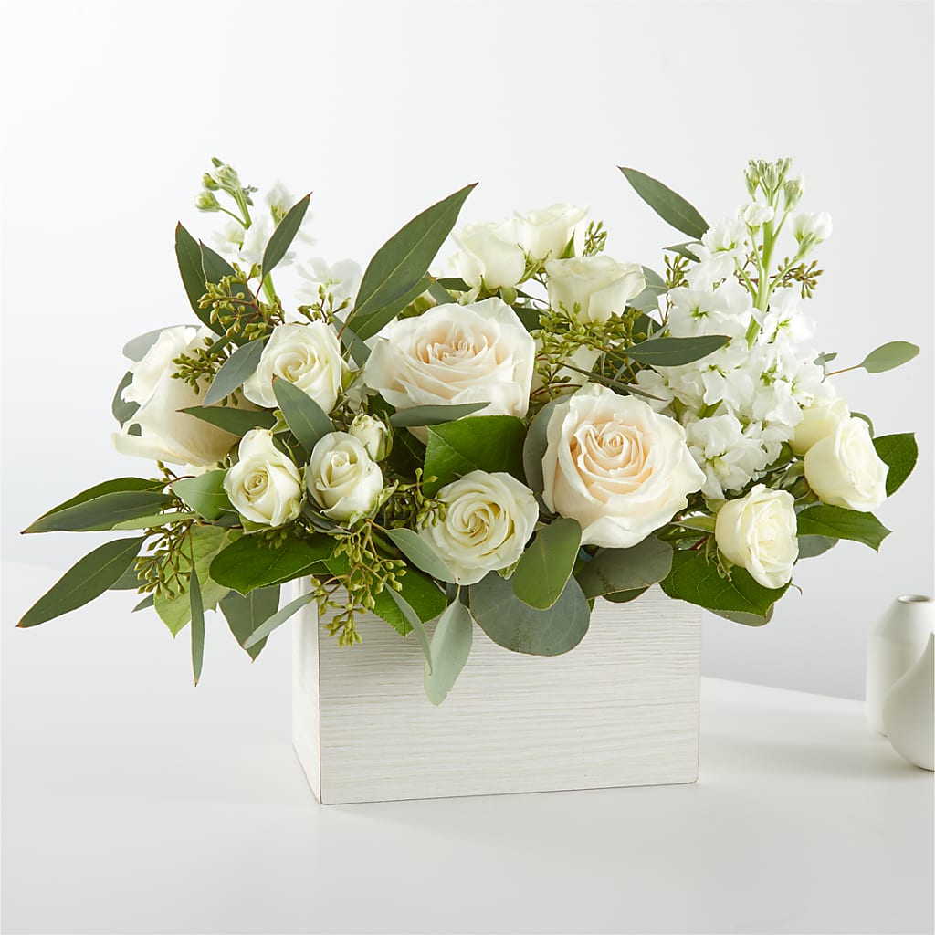 Fresh Linen Box Bouquet – BLOSSOMS & BOWS FLORIST & GIFTS, Springfield KY