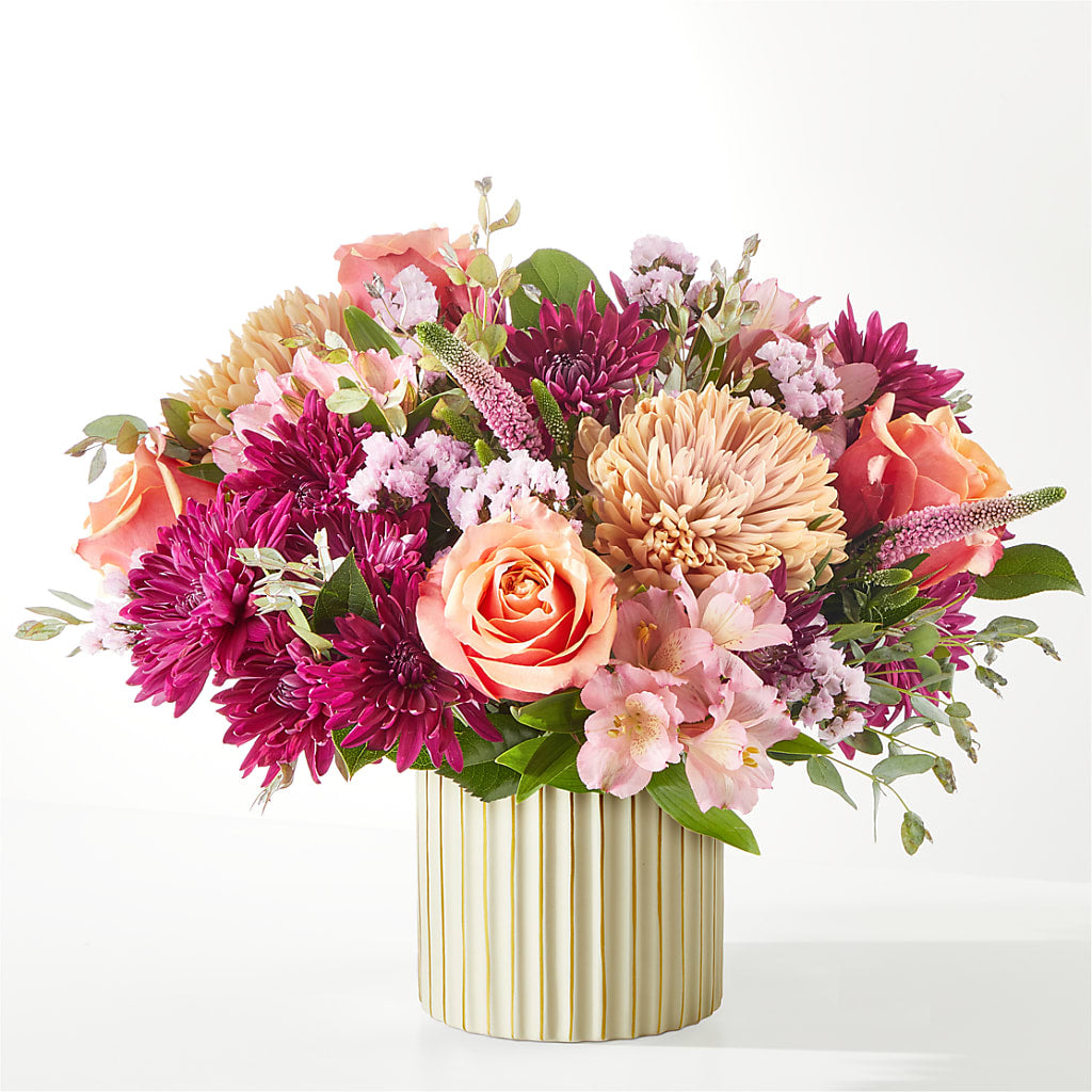 Berry Cobbler Bouquet with Ivory Vase – BLOSSOMS & BOWS FLORIST & GIFTS, Springfield KY