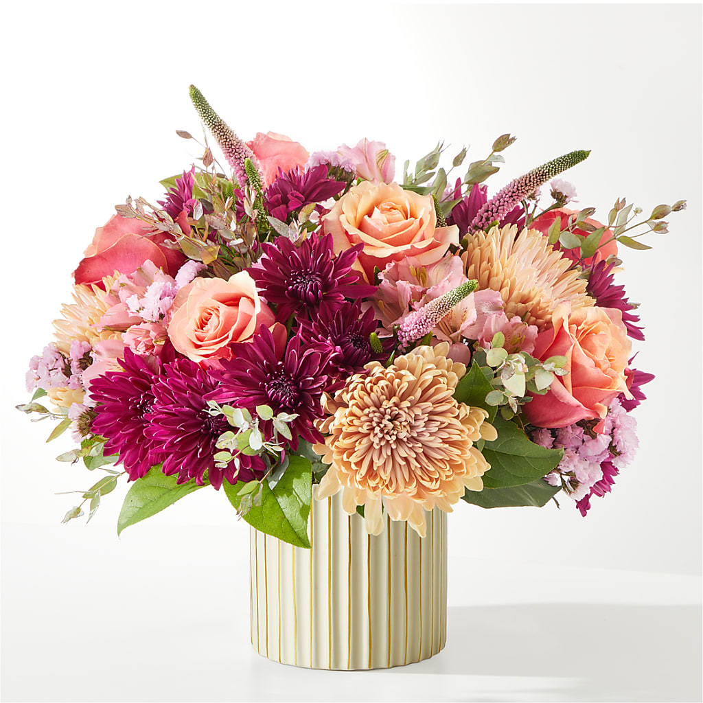 Berry Cobbler Bouquet with Ivory Vase – BLOSSOMS & BOWS FLORIST & GIFTS, Springfield KY